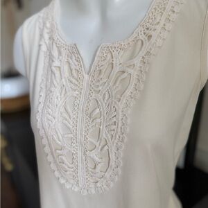 D & Co Elegant Cream Sleeveless Dress with Lace‎ and Crochet detail
